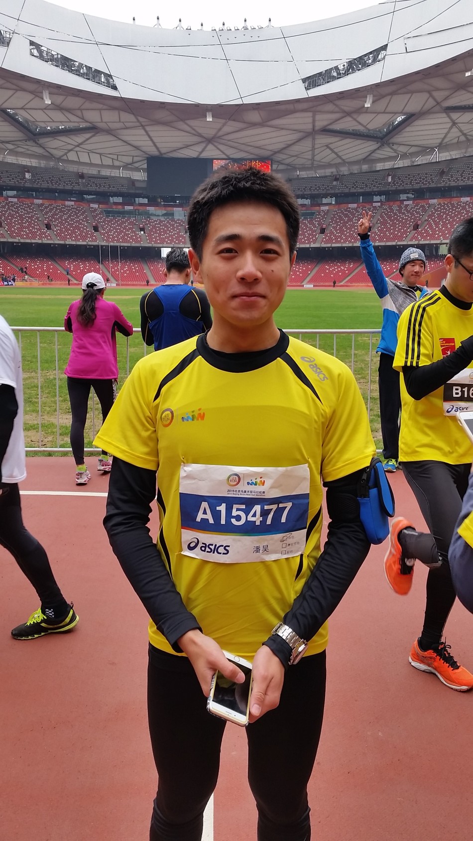 11月8日，2015首届北京鸟巢半程马拉松赛如约而至。