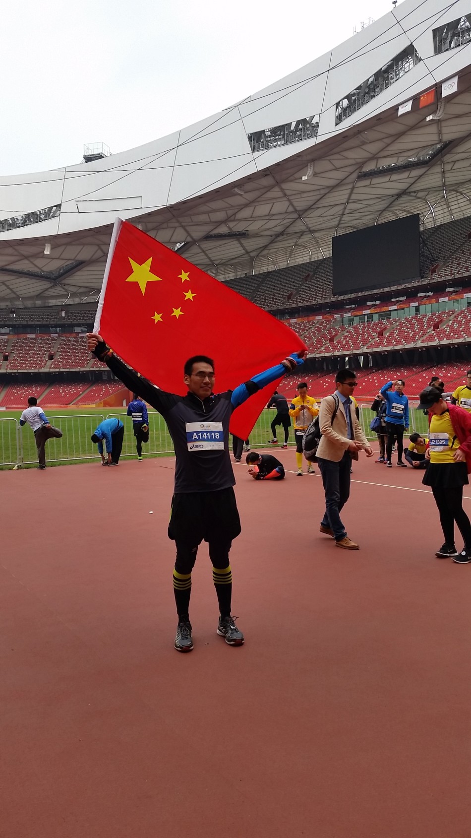 11月8日，2015首届北京鸟巢半程马拉松赛如约而至。