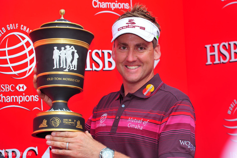 德国球星凯梅尔在决赛轮推入关键一推后,紧握拳头低声怒吼,释放着所有压力与激情。