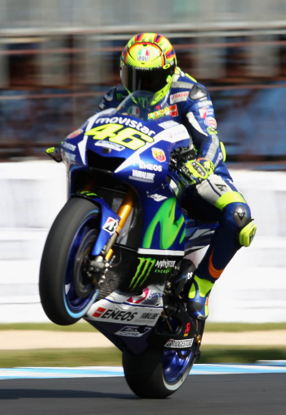 "小飞侠"罗西2015赛季motogp精彩瞬间