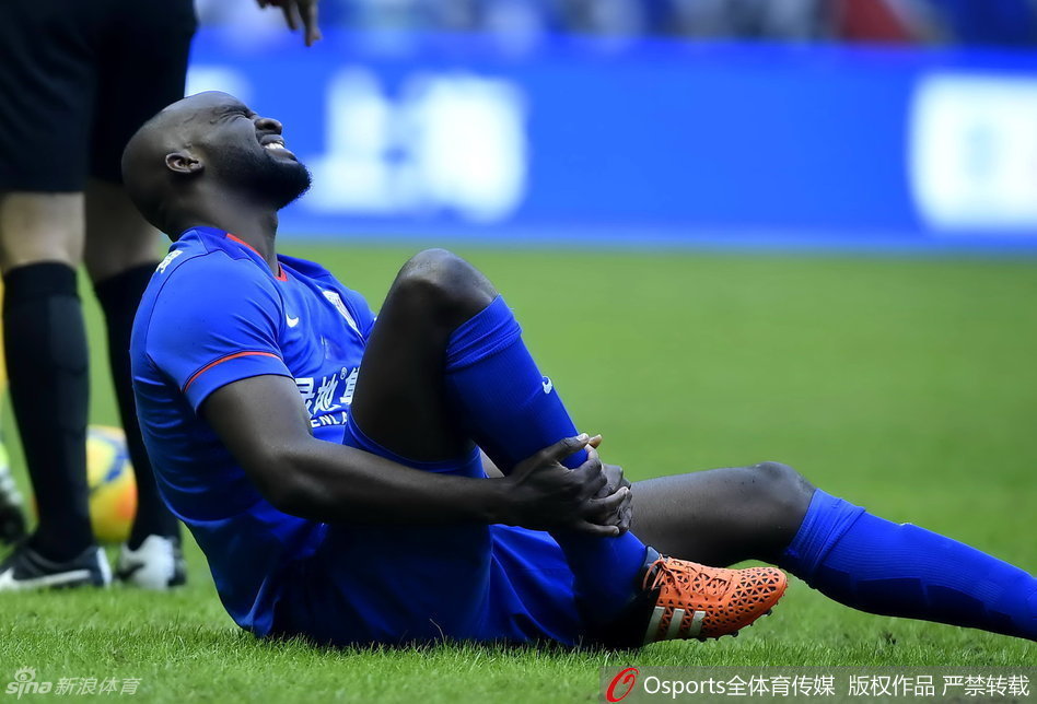 北京时间11月29日，足协杯次回合上海申花0-1江苏舜天。