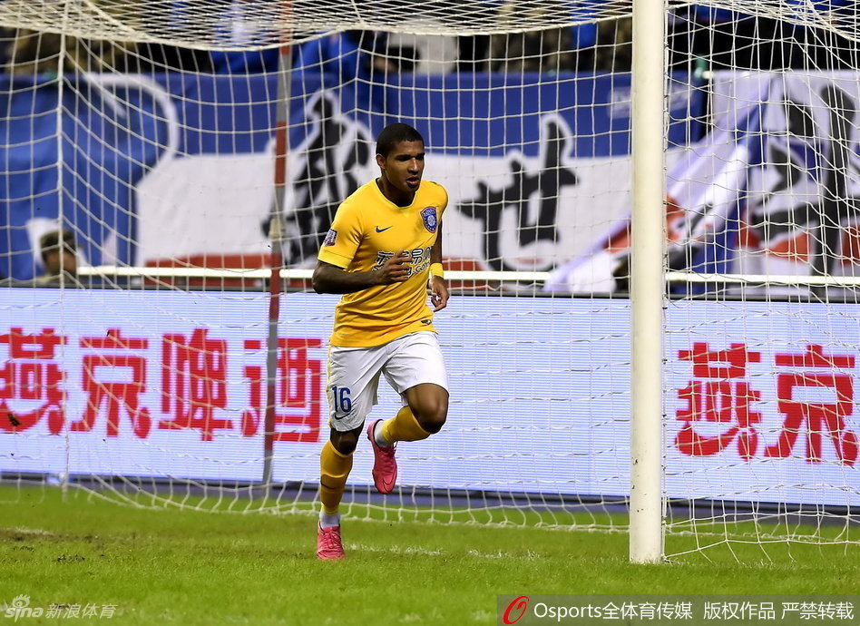 北京时间11月29日，足协杯次回合上海申花0-1江苏舜天。