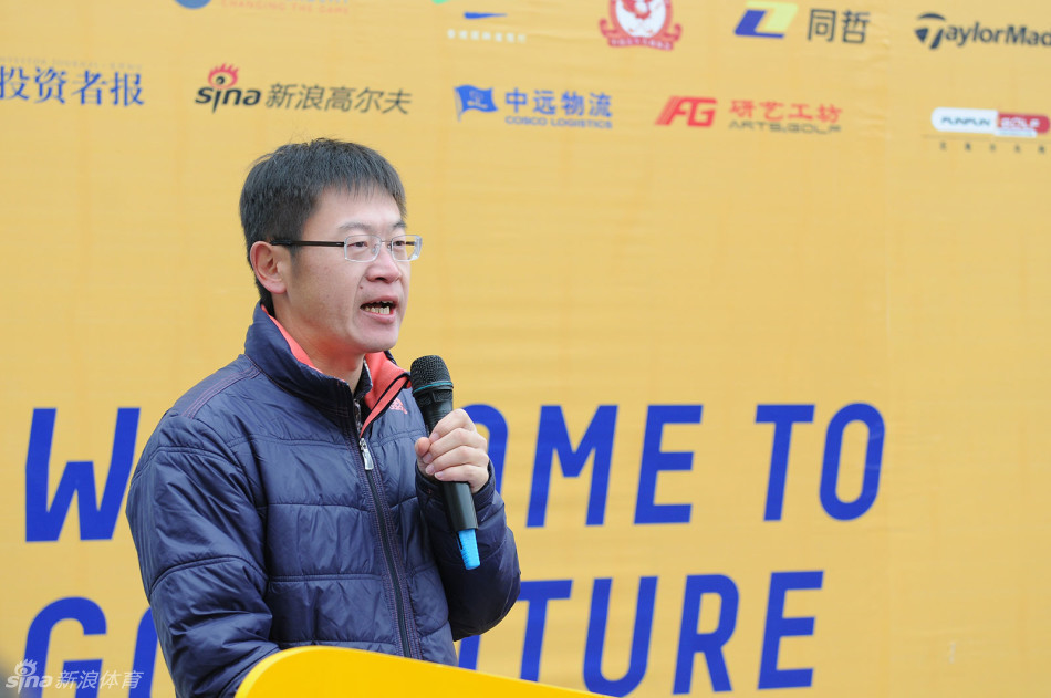 赛事赞助商荣誉墙，各支持企业的标识熠熠生辉，正是他们的贡献保障了这场高水准业余赛事的圆满成功。