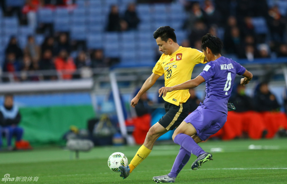 2015年12月20日，2015世俱杯季军争夺战，广州恒大1-2不敌广岛三箭。