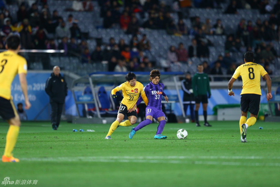 2015年12月20日，2015世俱杯季军争夺战，广州恒大1-2不敌广岛三箭。