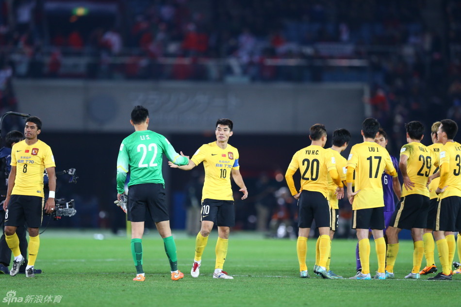 2015年12月20日，2015世俱杯季军争夺战，广州恒大1-2不敌广岛三箭。