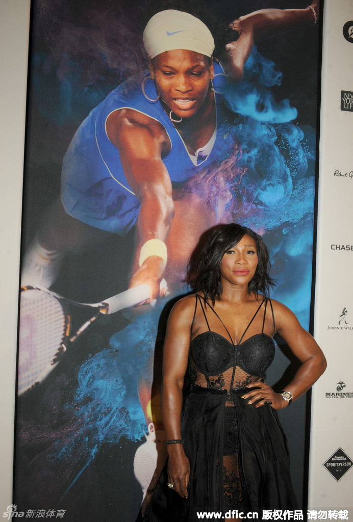 小威性感<em>蕾丝文胸礼服</em>亮相