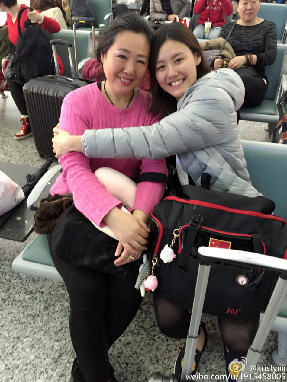 刘湘赴澳冬训获赞微笑女神_高清图集_新浪网
