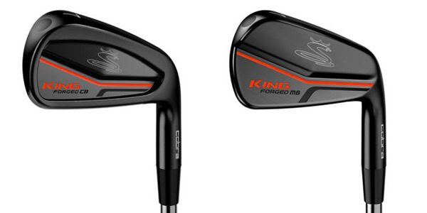 高尔夫球被置于科彪铁杆的甜蜜点上，背景虚化，突出精准一击的瞬间期待。