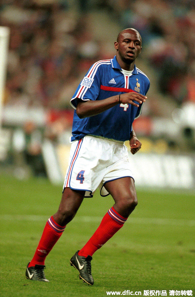 绿茵号码传奇:球队精神领袖4号