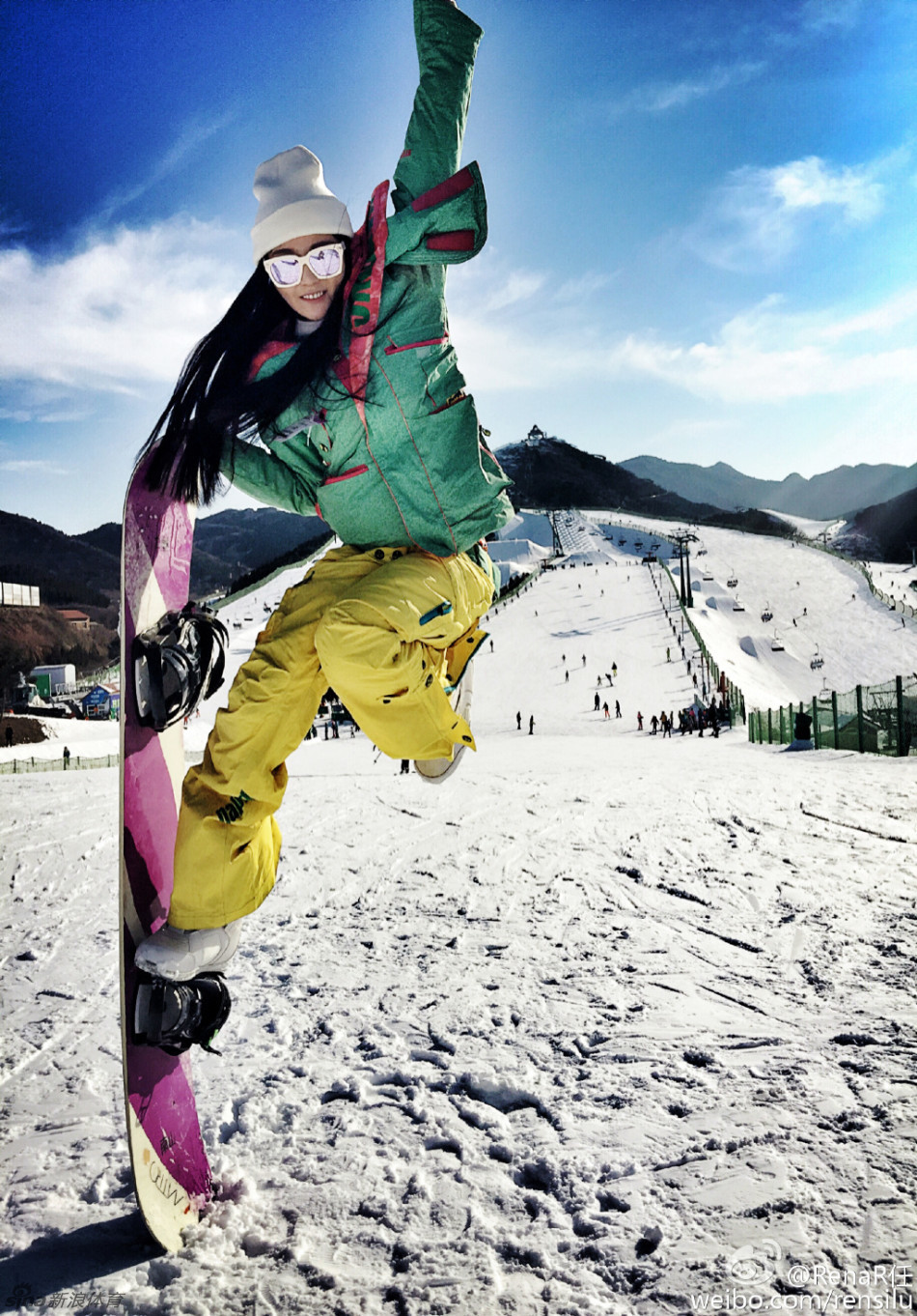 美女演员滑雪清纯自拍_高清图集_新浪网
