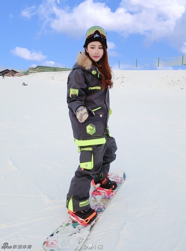 网红美女滑雪甜美可爱_高清图集_新浪网