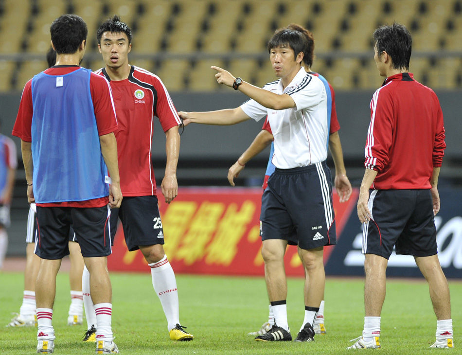 高洪波正式出任中国男足主教练 回顾高洪波国