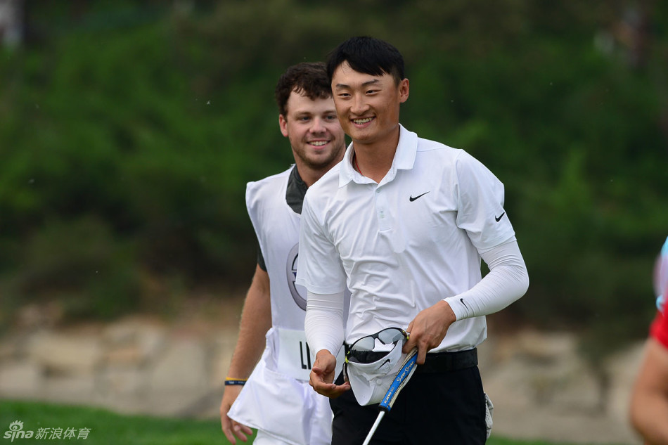 第22届沃尔沃中国公开赛圆满落幕。中国20岁小将李昊桐夺冠。(摄影：王凌)