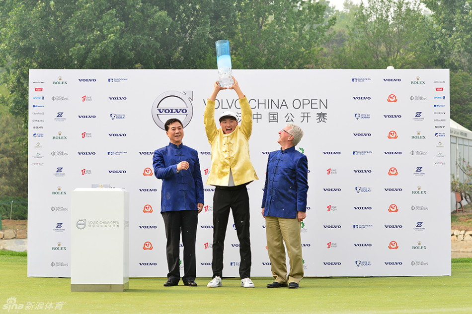 第22届沃尔沃中国公开赛圆满落幕。中国20岁小将李昊桐夺冠。(摄影：王凌)
