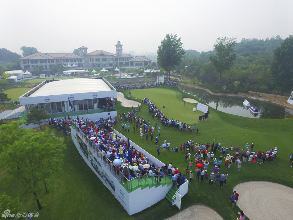 第22届沃尔沃中国公开赛圆满落幕。中国20岁小将李昊桐夺冠。(摄影：王凌)