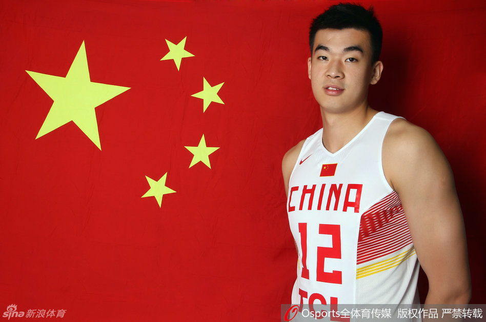 中国男篮李慕豪