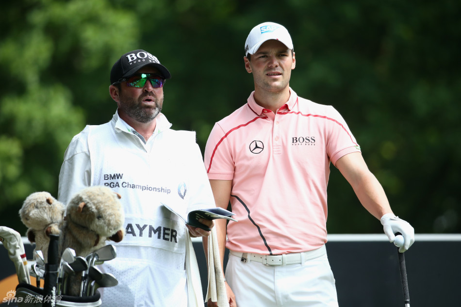 李·维斯特伍德在温特沃斯球道上从容挥杆，第23次参赛的‘白老虎’风采依旧