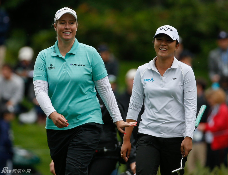 高宝璟全力挥杆瞬间，身体充分扭转力量爆发