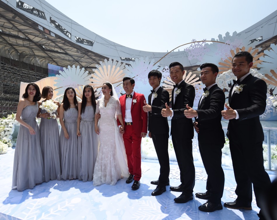 滑雪美女 李妮娜鸟巢大婚 _手机新浪网