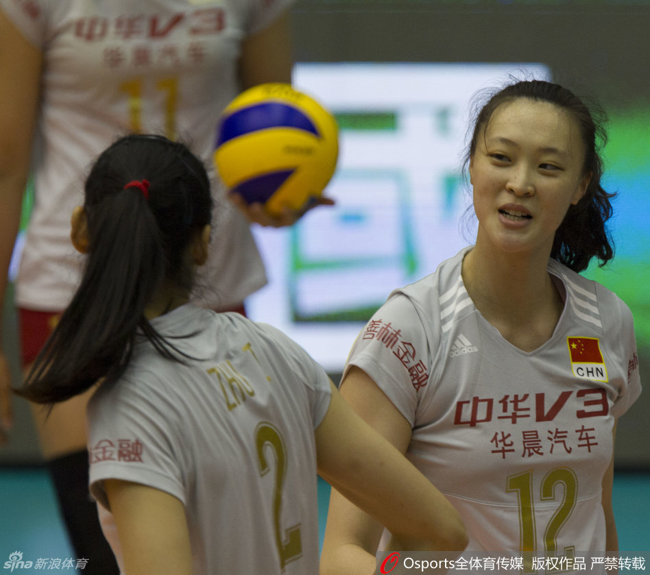 澳门站中国女排vs巴西