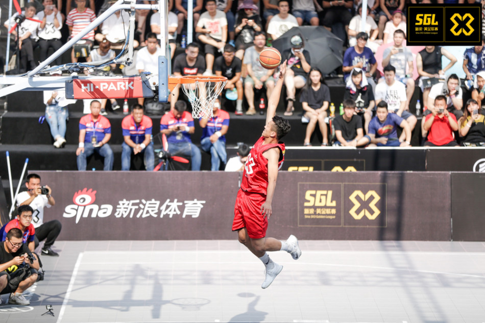 3X3黄金联赛相比五人制篮球,三人制篮球的优
