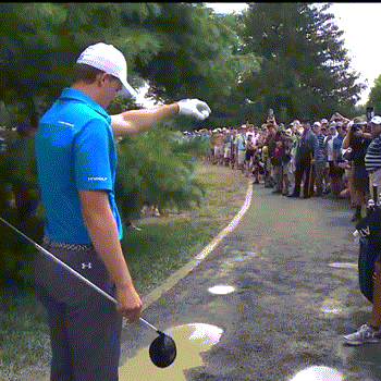 动画展示了从抛球到挥杆击球的连贯过程,浓缩了这十分钟的紧张与博弈