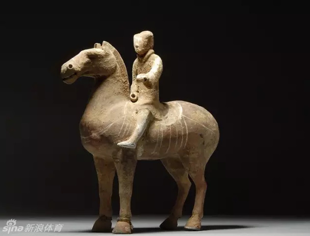 秦汉唐雕塑展现悠久马文华