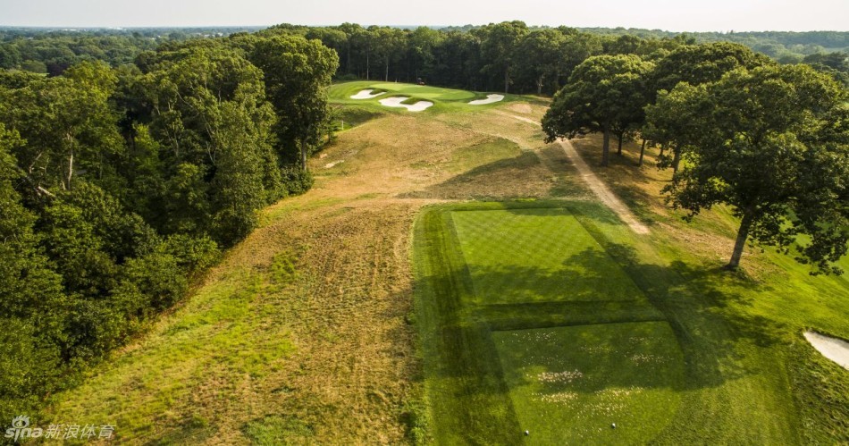 老虎伍兹经典挥杆瞬间,他在2008年史诗般的十九洞加赛中捍卫了王者尊严