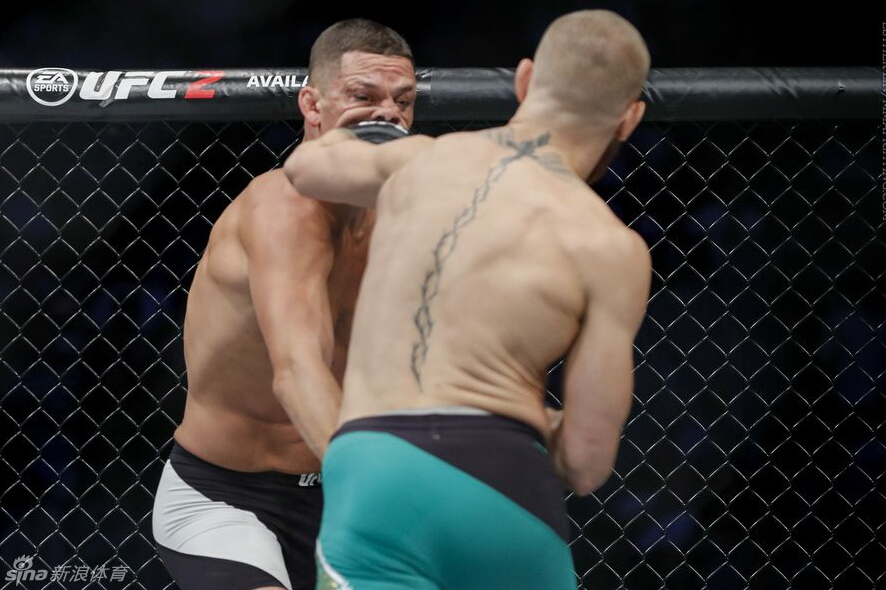 ufc202精彩集锦 迪亚兹血战康纳_高清图集_新浪网