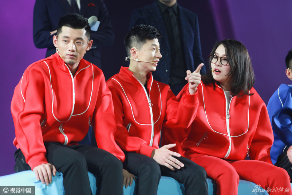 张继科马龙傅园慧三人做游戏_高清图集_新浪网