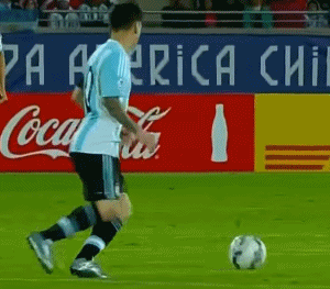 梅西10大穿裆神迹-gif_新浪图片