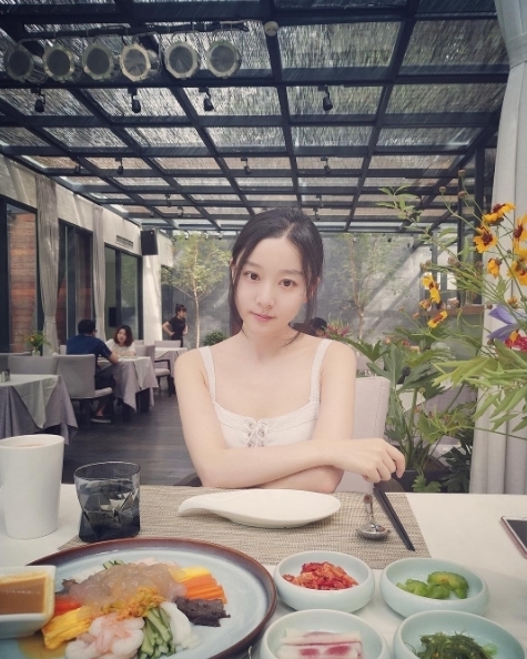 马龙女友私照曝光：常出入奢侈品店的“白富美”