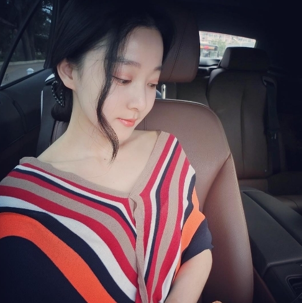 马龙女友私照曝光：常出入奢侈品店的“白富美”