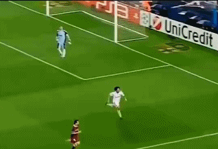 那些梅西和c罗遭遇过的暴力犯规