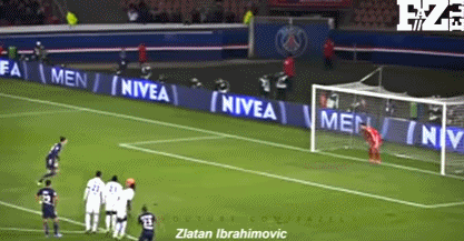 图片 足球图片 那些让人意想不到的点球套路 伊恩-亨德森点球横梁助攻