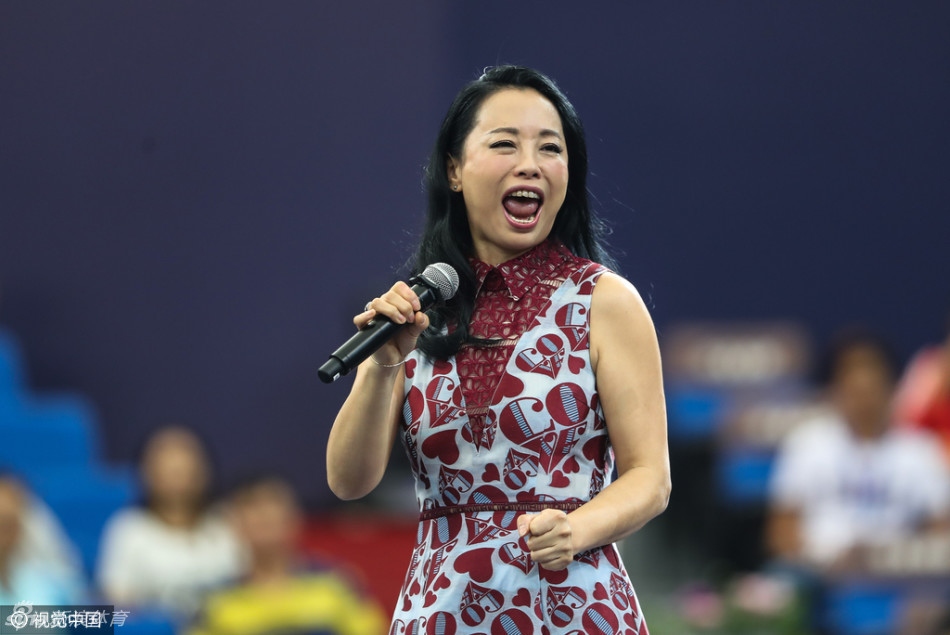 黄绮珊为珠海赛女单决赛献唱