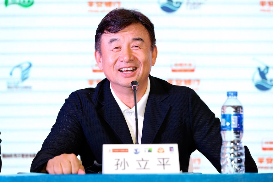 媒体记者聚焦发布会现场，用镜头记录下这一福建高尔夫运动发展史上的重要里程碑事件。