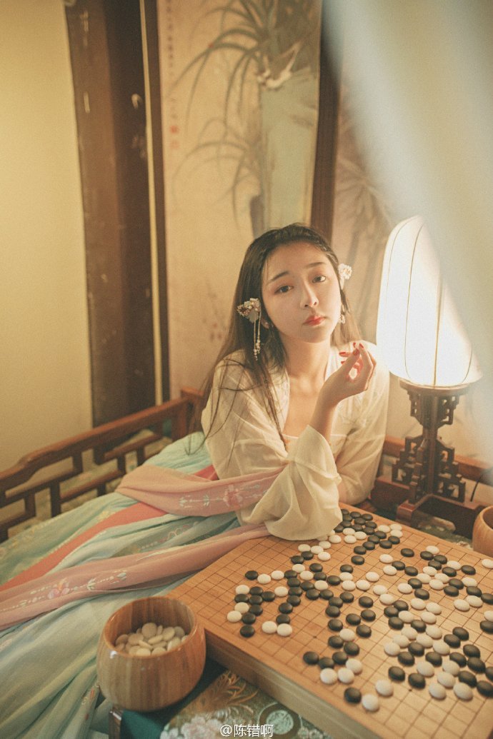 高清-美女晒汉服组图_高清图集_新浪网