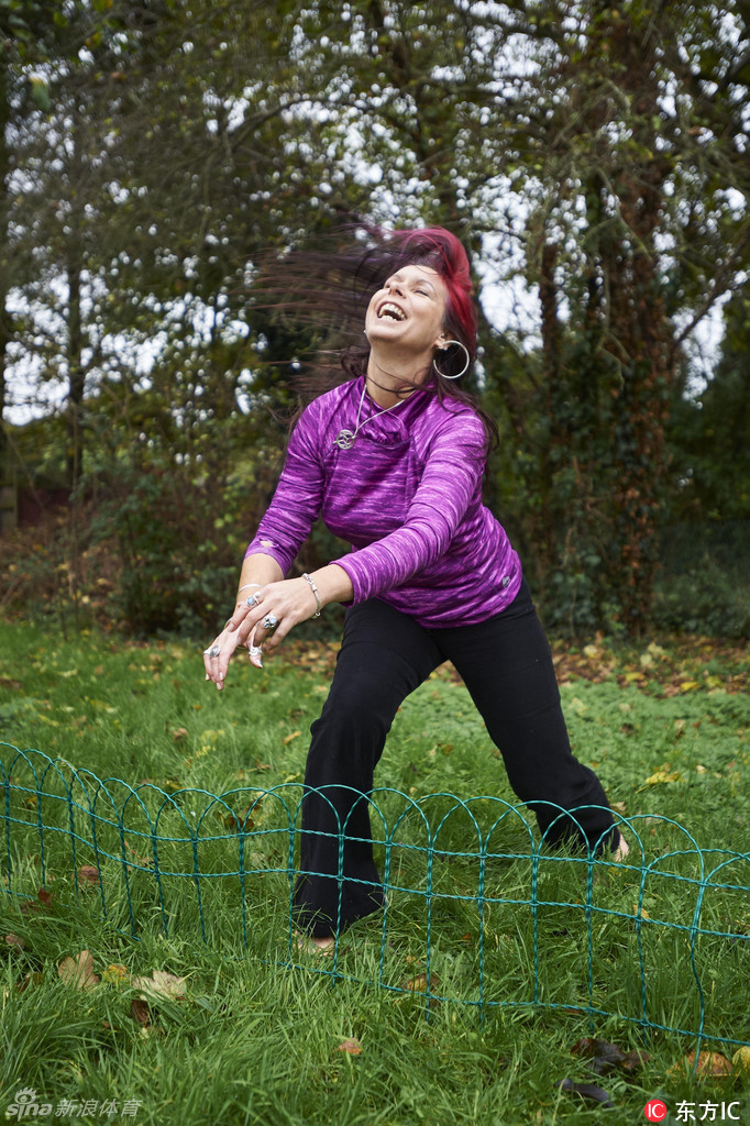 她是世上最爱马的人 这7年过得无人能超越(组图)