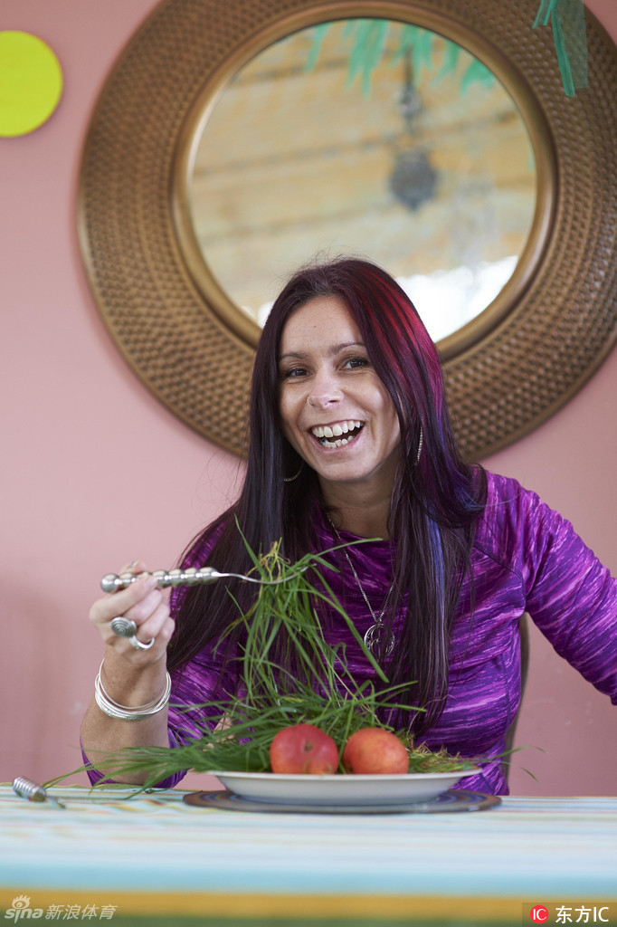 她是世上最爱马的人 这7年过得无人能超越(组图)