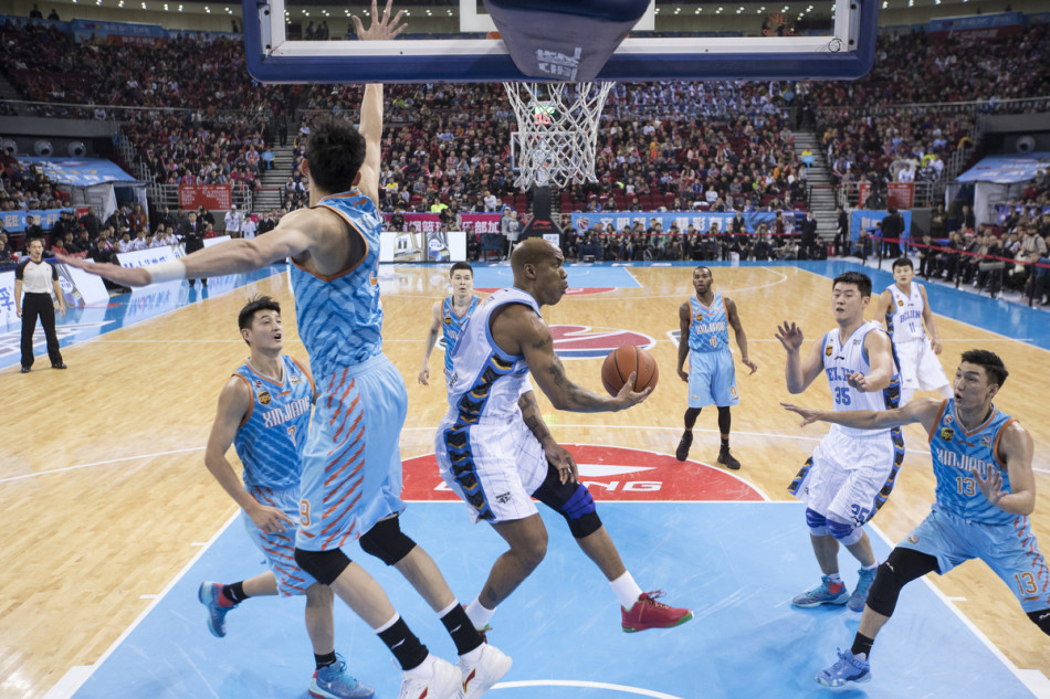 12月，CBA，乱乱乱。