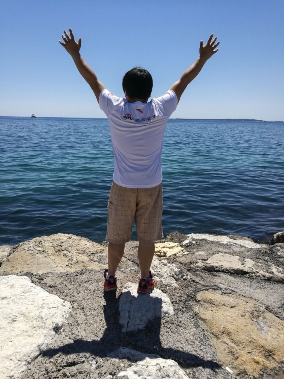 在这个世界上，有些人把摄影作为一种职业，有些人把摄影作为一种兴趣爱好，但无论是对于专业人士还是摄影爱好者，摄影的魅力在于创造最美的世界，用图片记录回忆，用图片述说故事。