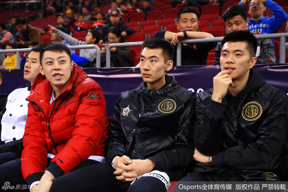 聚光灯下，孙铭徽投中准绝杀后握拳怒吼，脸上是难以掩饰的激动与霸气，这一晚他用表现证明了MVP的含金量，也为自己的全明星之旅开了一个好头。