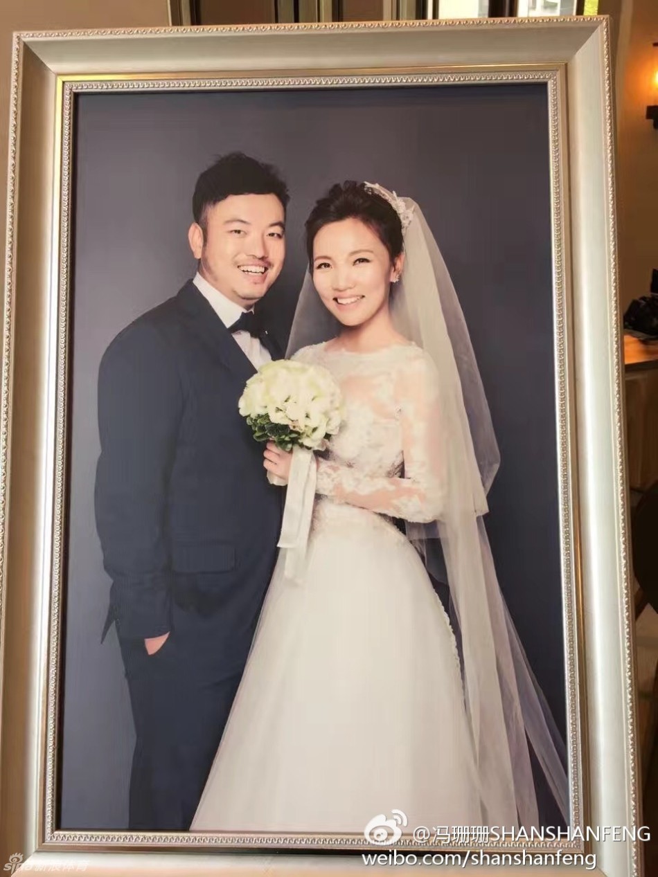 卢晓晴台北大婚冯珊珊出席_高清图集_新浪网