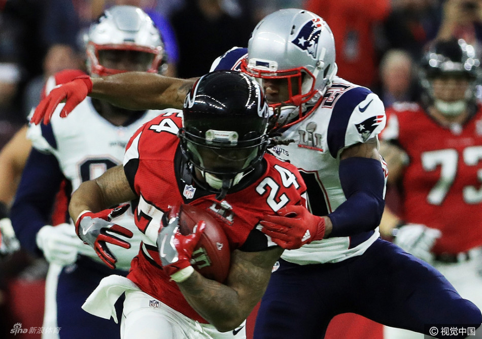 北京时间2月6日，第51届超级碗揭开大幕，爱国者超级逆转胜猎鹰。