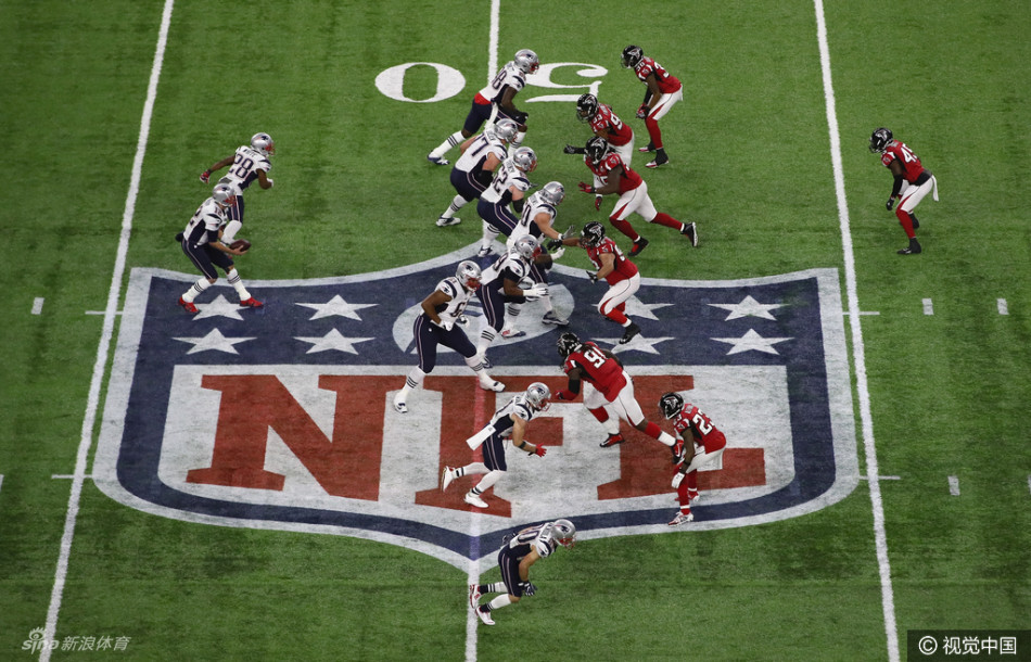 北京时间2月6日，第51届超级碗揭开大幕，爱国者超级逆转胜猎鹰。