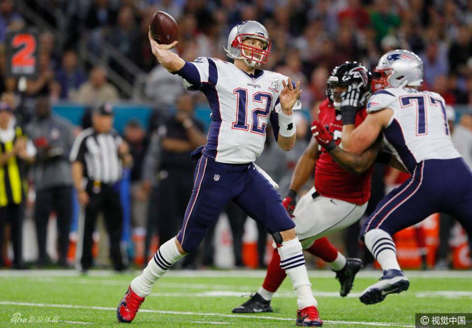 北京时间2月6日，第51届超级碗揭开大幕，爱国者超级逆转胜猎鹰。