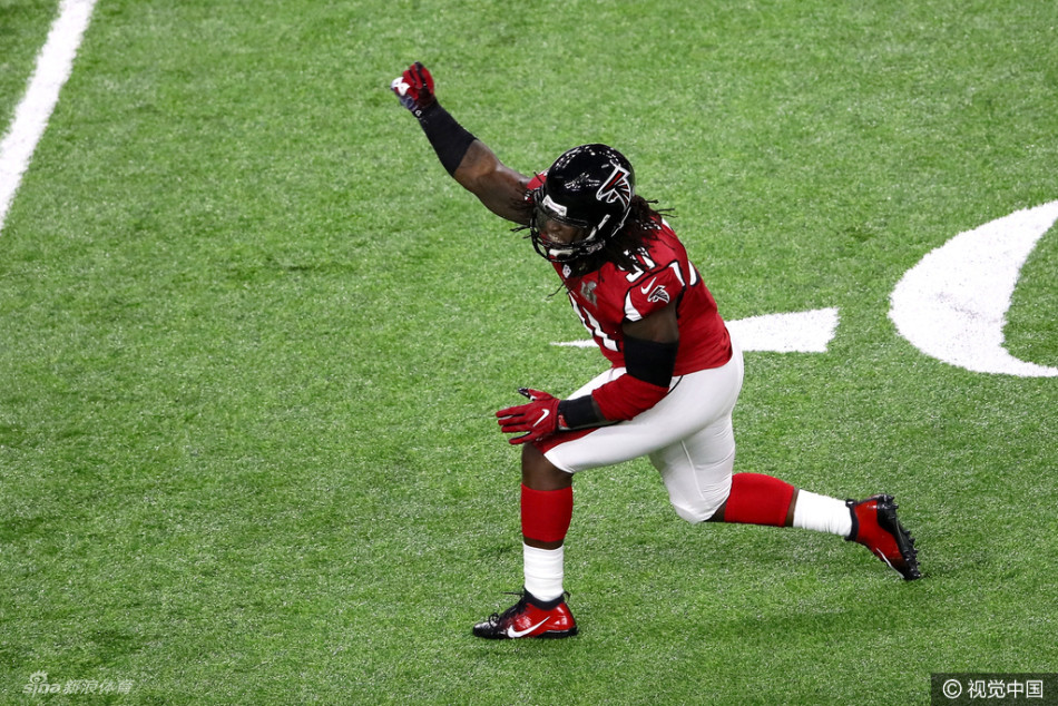 北京时间2月6日，第51届超级碗揭开大幕，爱国者超级逆转胜猎鹰。