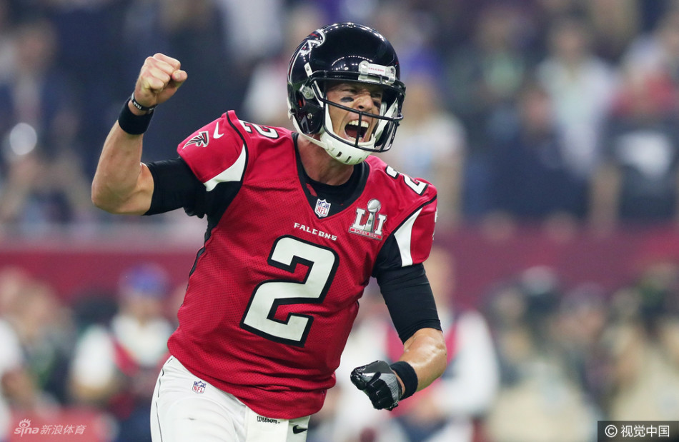 北京时间2月6日，第51届超级碗揭开大幕，爱国者超级逆转胜猎鹰。